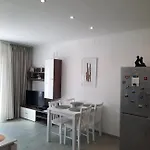 With Parking Space Mokosica, Dubrovnik - 22793 شقة *