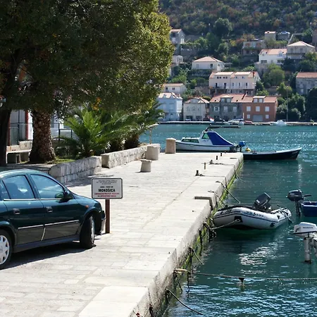 With Parking Space Mokosica, Dubrovnik - 22793 *